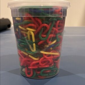 Colorful Plastic Link for Classroom or Decoration